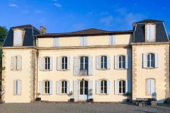 Relax at the front of the chateau in the heart of nature