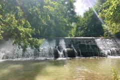 At the edge of the chateau’s woodland you will find the waterfalls